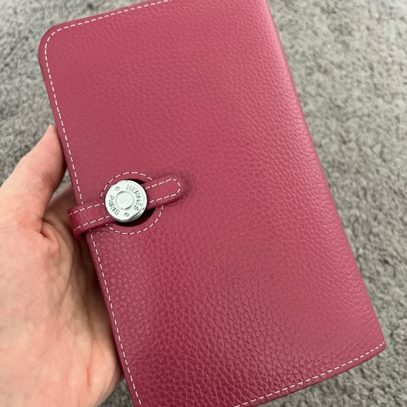 Hermes Pink Wallet - Picture 2 of 11